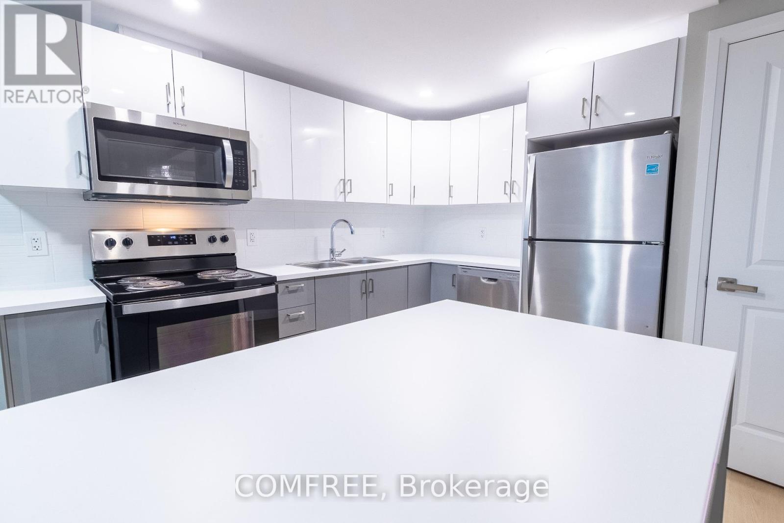 Photo 2 of 155 Hagar Street, Welland ON