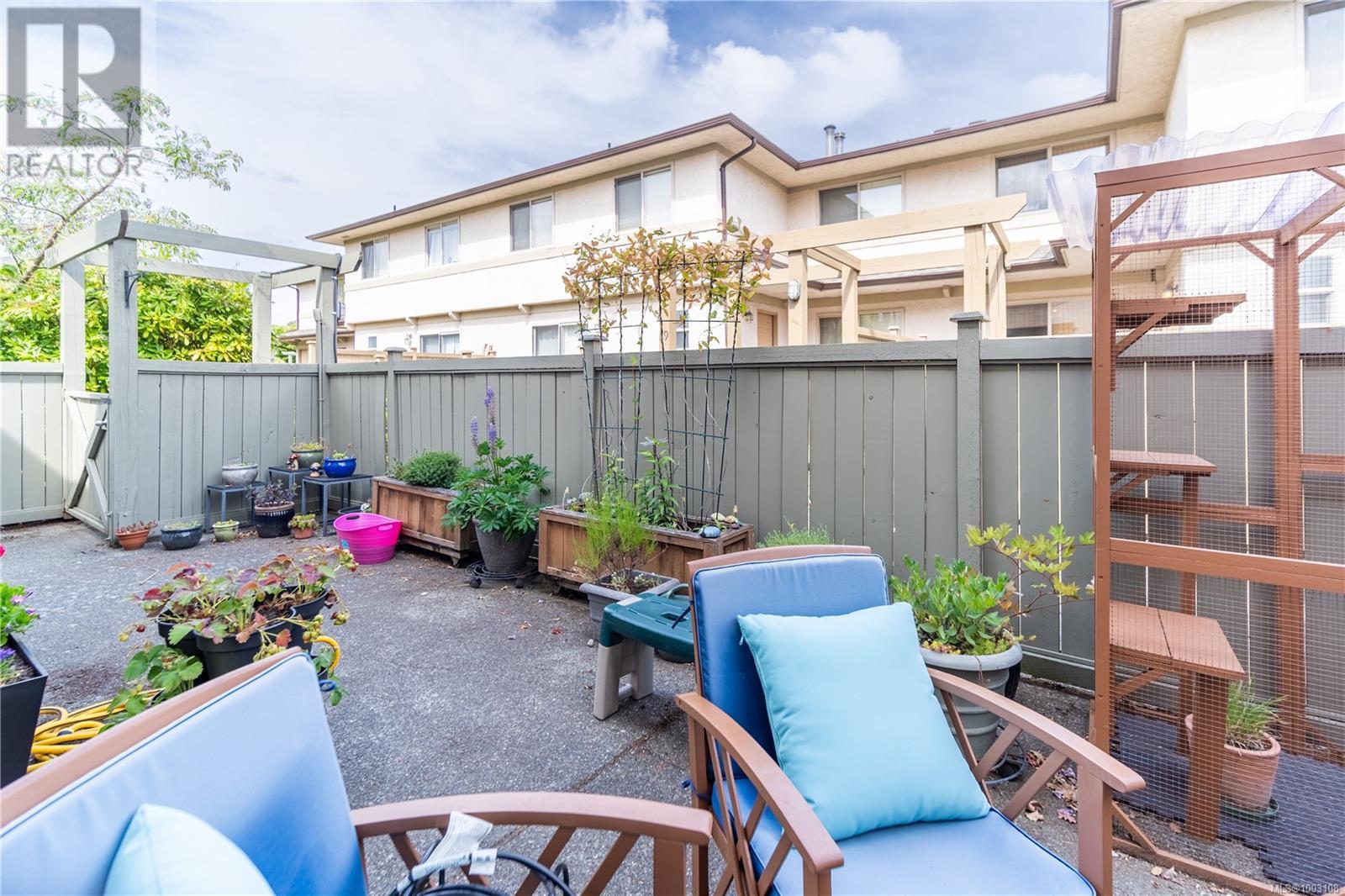 #52 4061 LARCHWOOD DR - Image 20