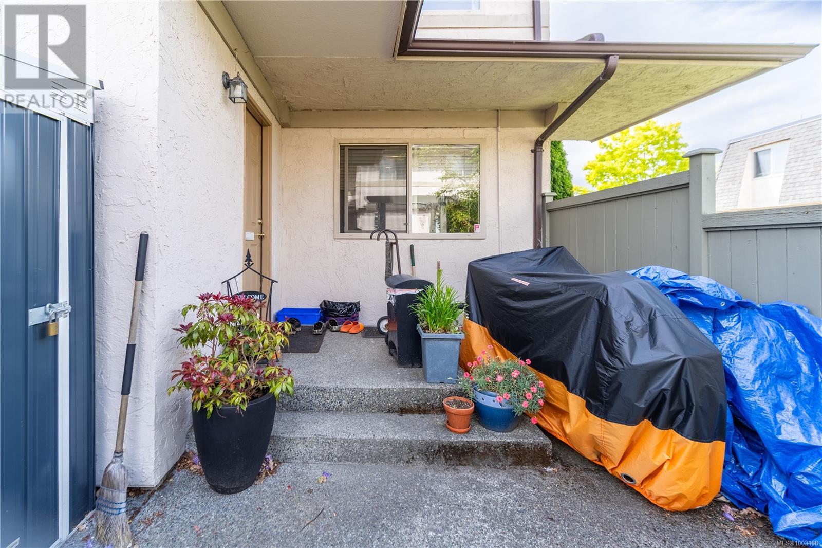 #52 4061 LARCHWOOD DR - Image 23