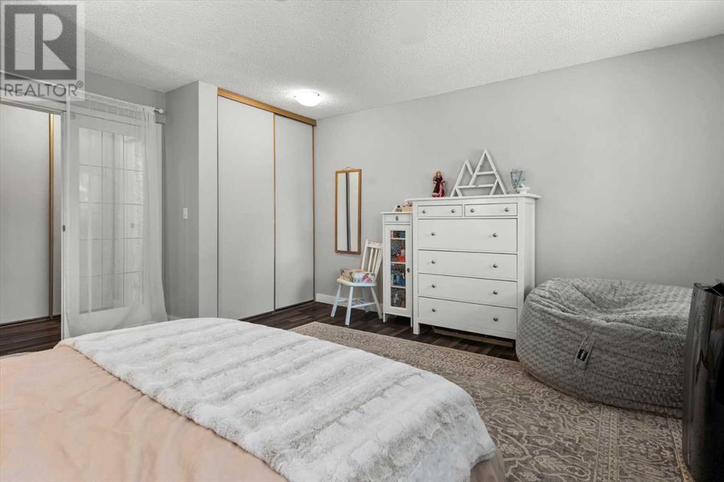 Single Family House for Sale in   Patterson Hill SW Patterson Calgary 