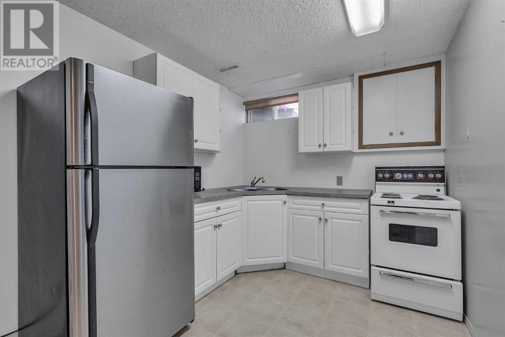 Single Family House for Sale in  Sarcee Road SW Rutland Park Calgary 