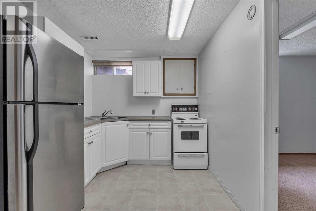 Single Family House for Sale in  Sarcee Road SW Rutland Park Calgary 