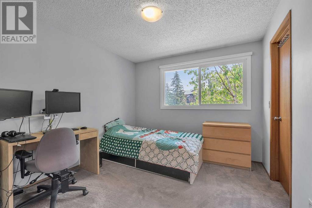 Single Family House for Sale in  Sarcee Road SW Rutland Park Calgary 