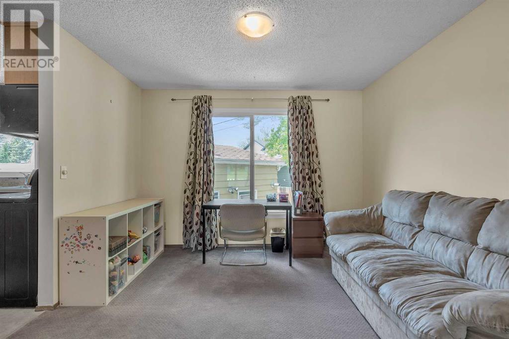 Single Family House for Sale in  Sarcee Road SW Rutland Park Calgary 