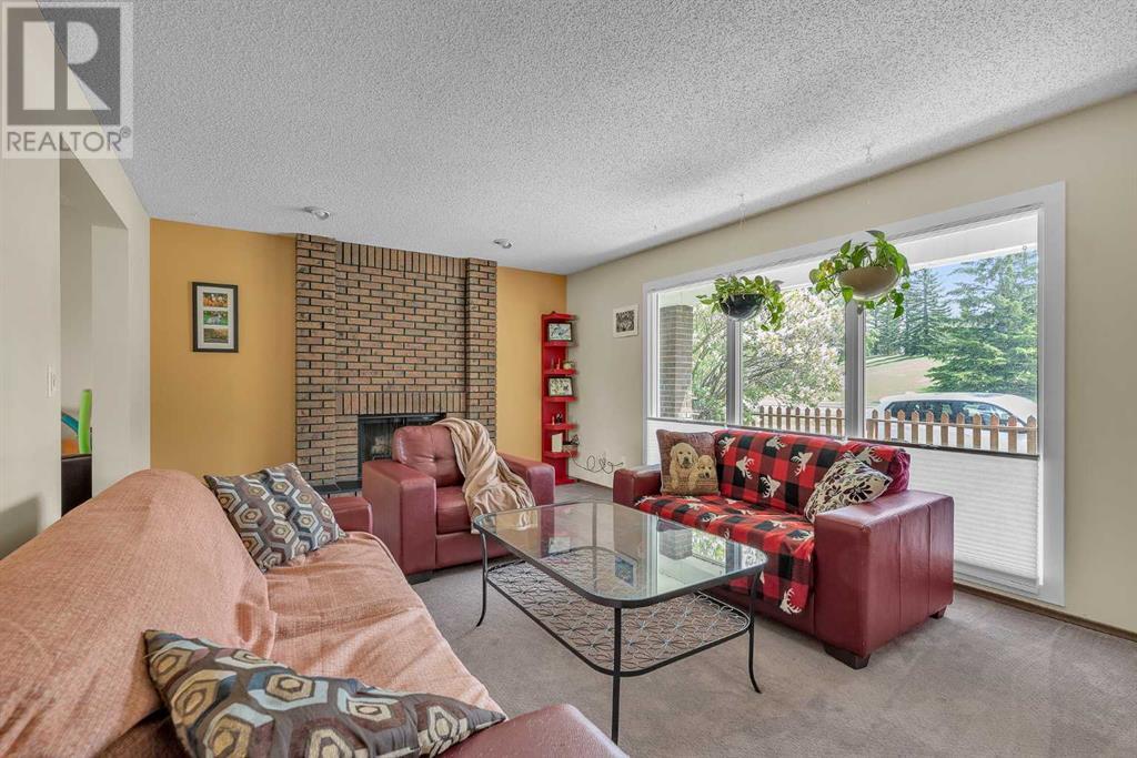 Single Family House for Sale in  Sarcee Road SW Rutland Park Calgary 
