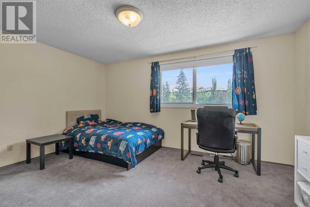 Single Family House for Sale in  Sarcee Road SW Rutland Park Calgary 