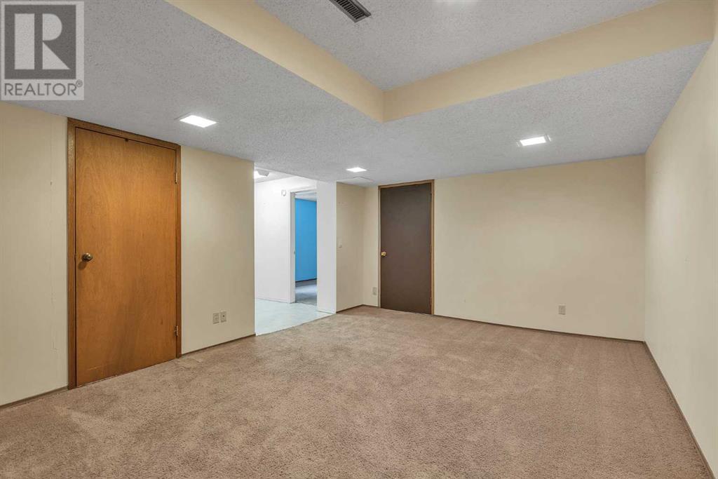 Single Family House for Sale in  Sarcee Road SW Rutland Park Calgary 