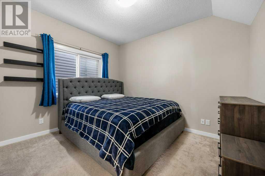Single Family House 4 Level for Sale in  Howse Manor NE Livingston Calgary 