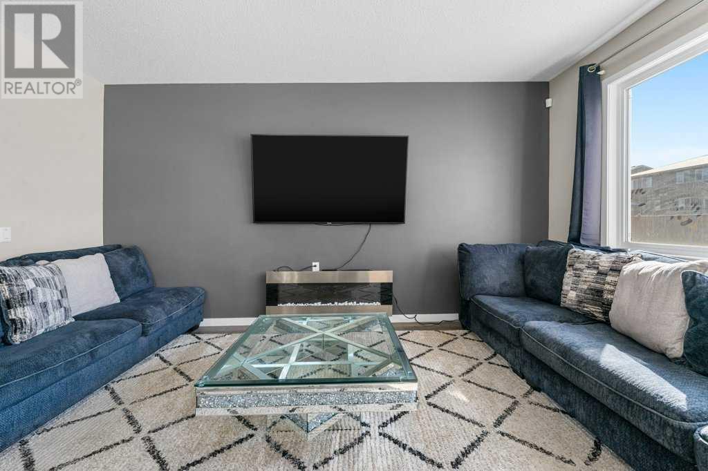 Single Family House 4 Level for Sale in  Howse Manor NE Livingston Calgary 