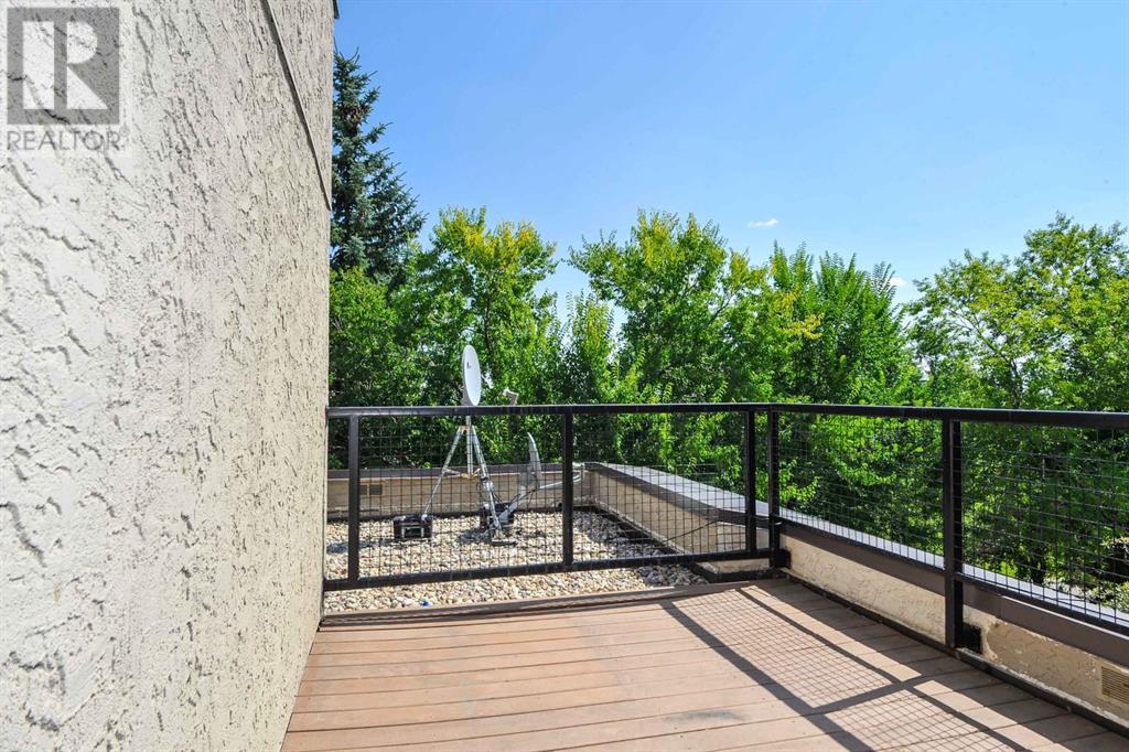 Single Family House Multi-level for Sale in   Village Mews SW Patterson Calgary 