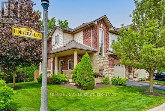 Photo 36 of 16 5 Liddycoat Lane, Hamilton ON