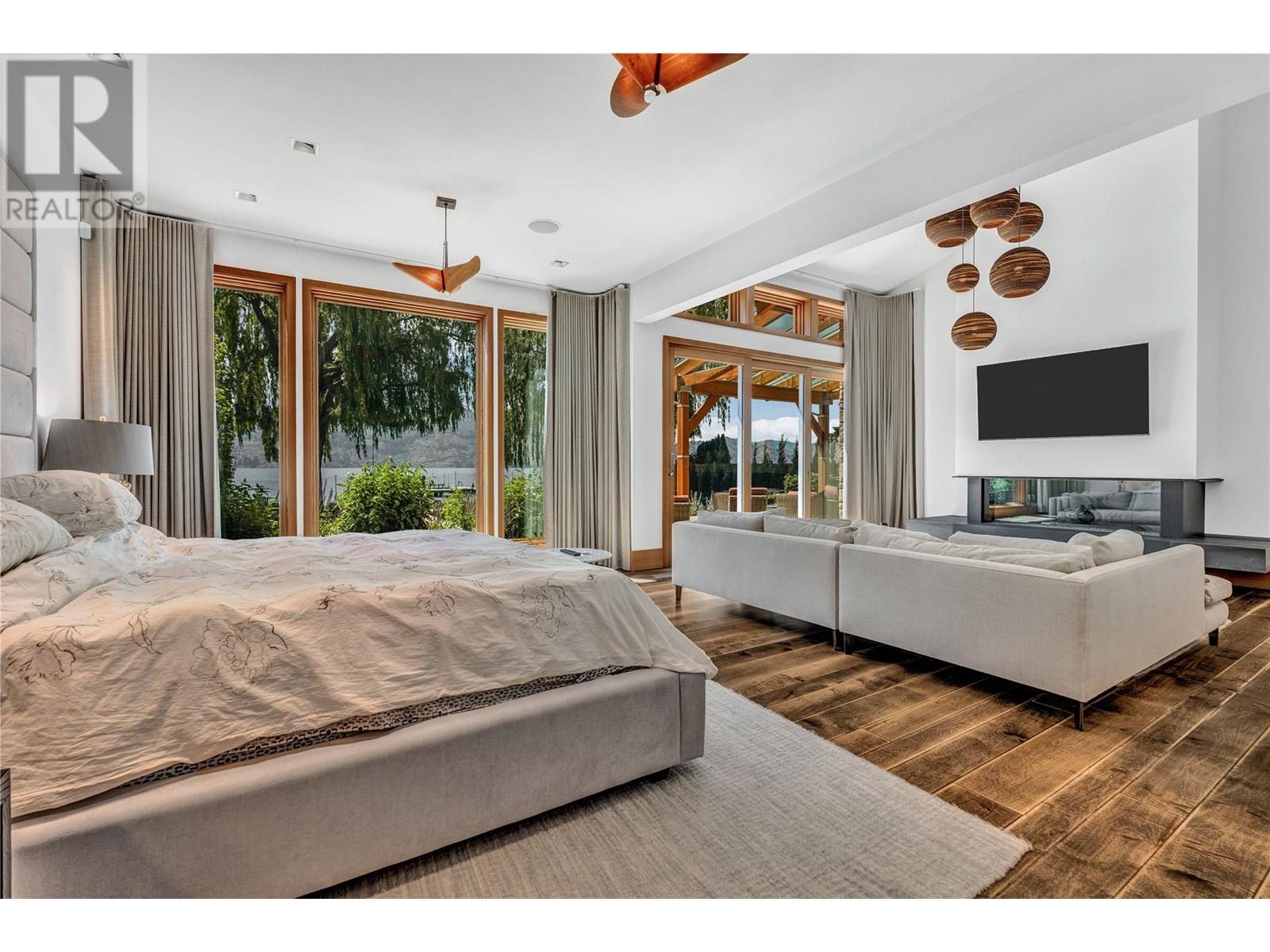 2463 Whitworth Road, West Kelowna