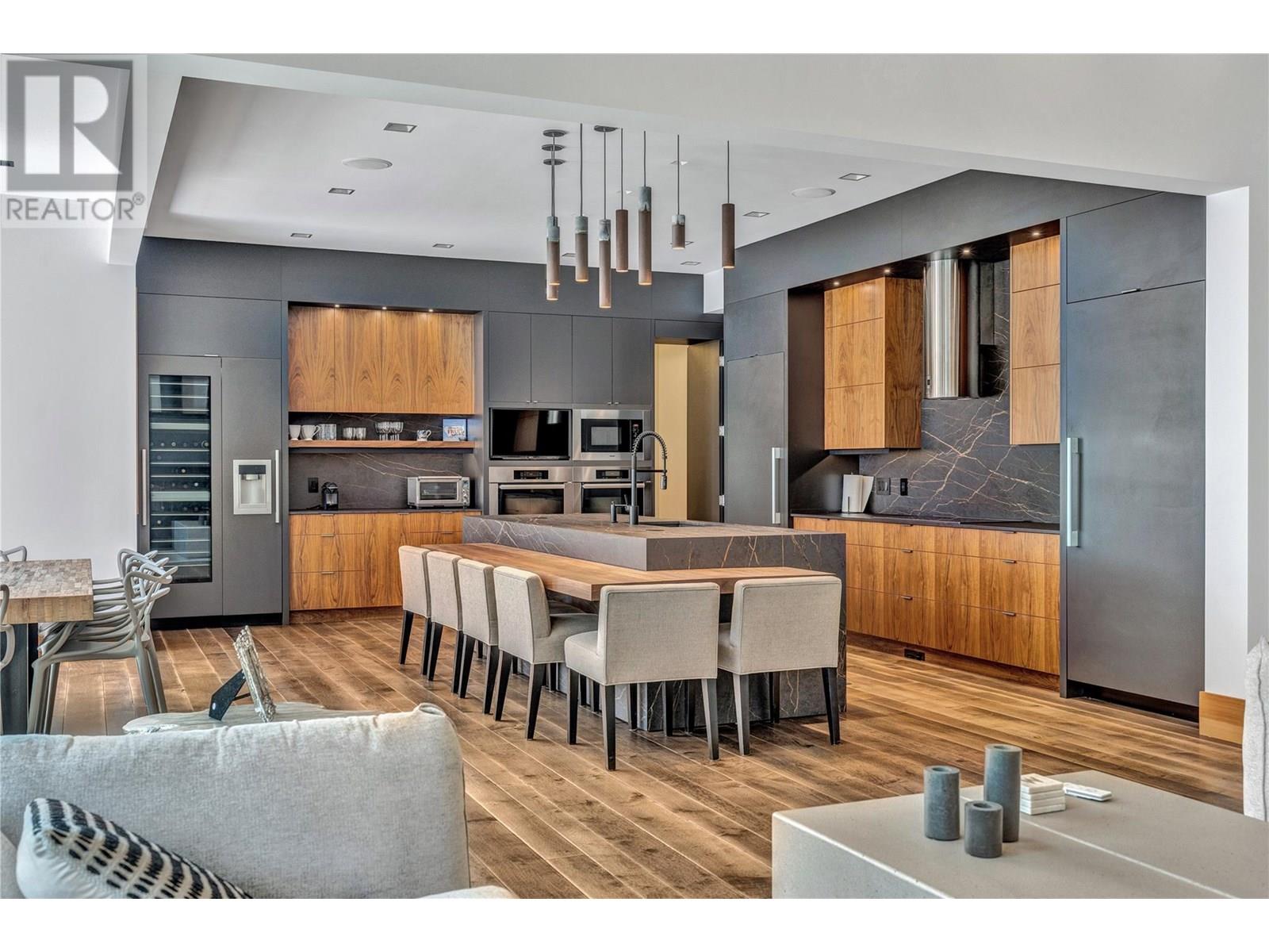 2463 Whitworth Road, West Kelowna