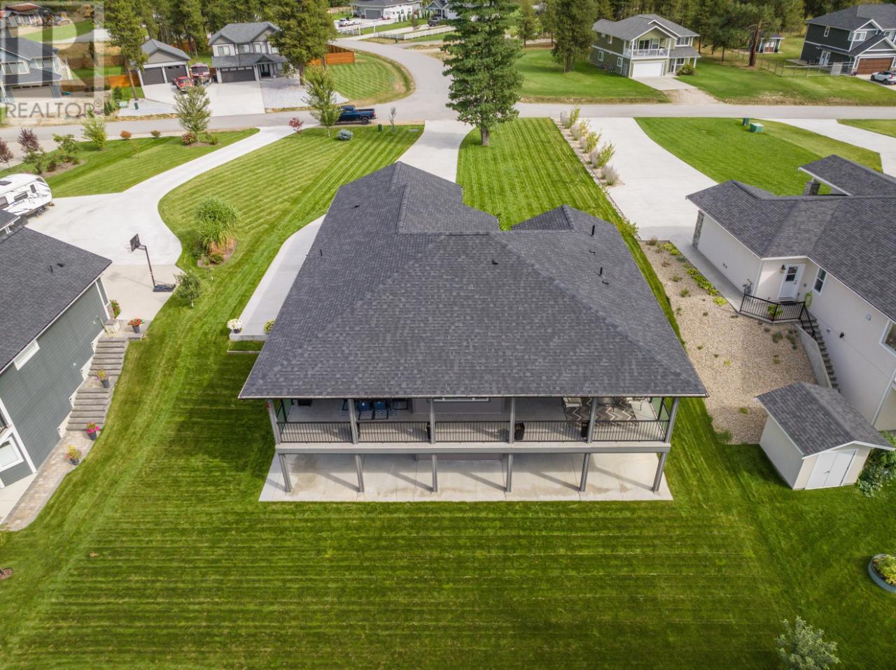 729 PRAIRIE SOUTH Road, Castlegar