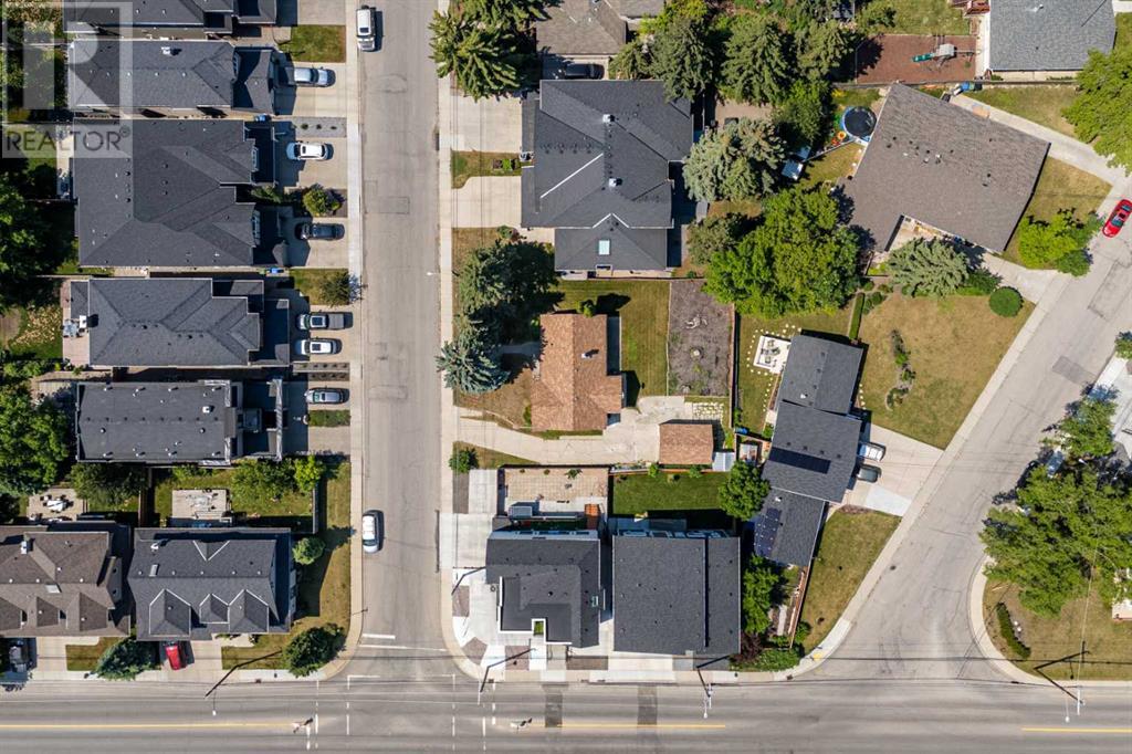 Single Family House Bungalow for Sale in   Avenue NE Winston Heights/Mountview Calgary 