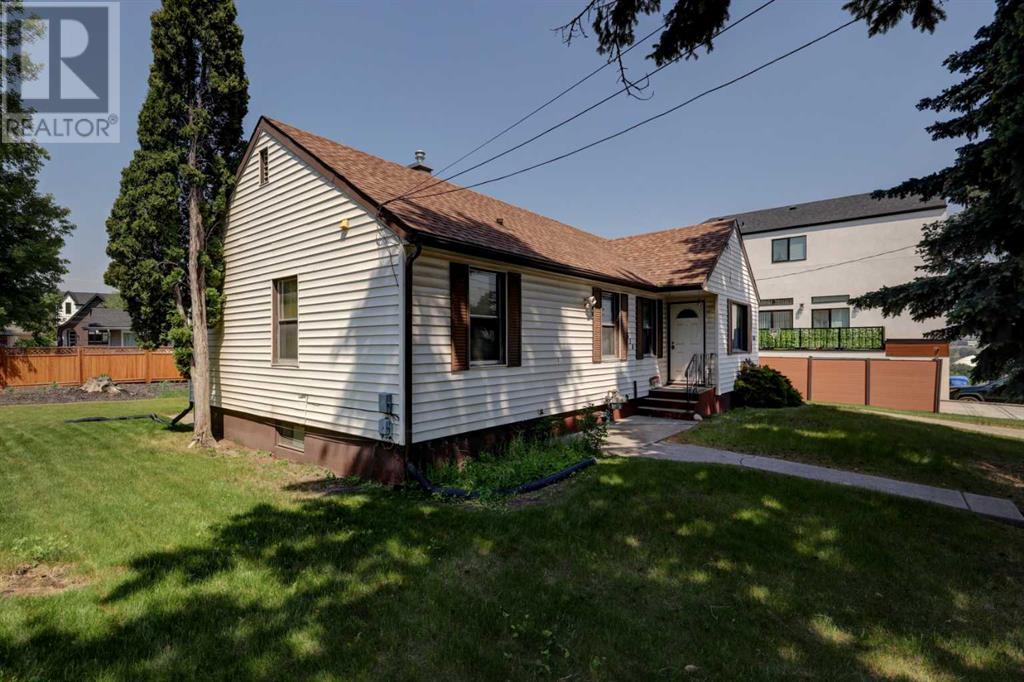 Single Family House Bungalow for Sale in   Avenue NE Winston Heights/Mountview Calgary 