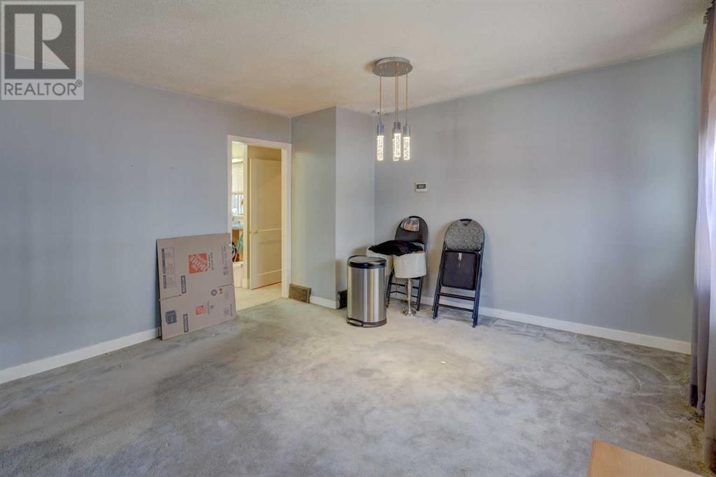 Single Family House Bungalow for Sale in   Avenue NE Winston Heights/Mountview Calgary 