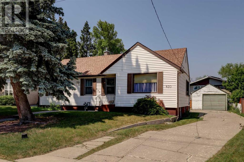 Single Family House Bungalow for Sale in   Avenue NE Winston Heights/Mountview Calgary 