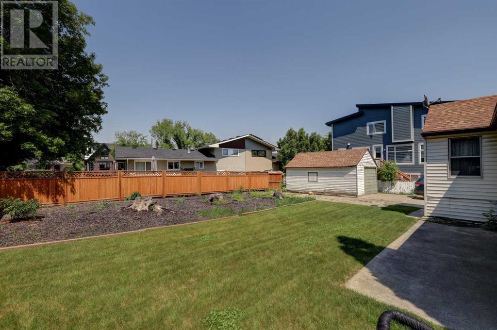 Single Family House Bungalow for Sale in   Avenue NE Winston Heights/Mountview Calgary 