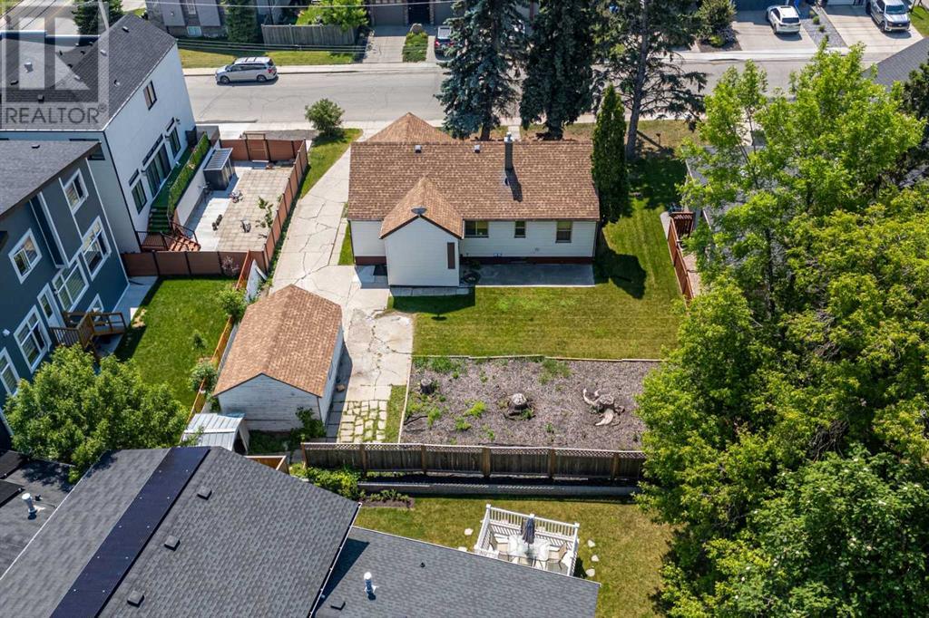 Single Family House Bungalow for Sale in   Avenue NE Winston Heights/Mountview Calgary 