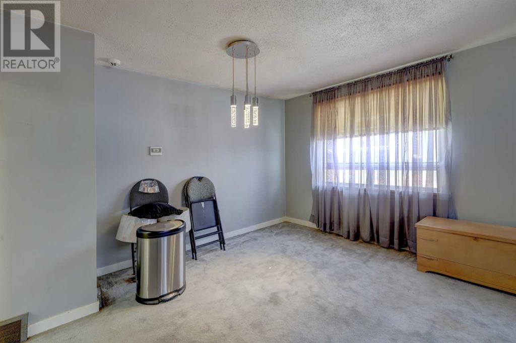 Single Family House Bungalow for Sale in   Avenue NE Winston Heights/Mountview Calgary 