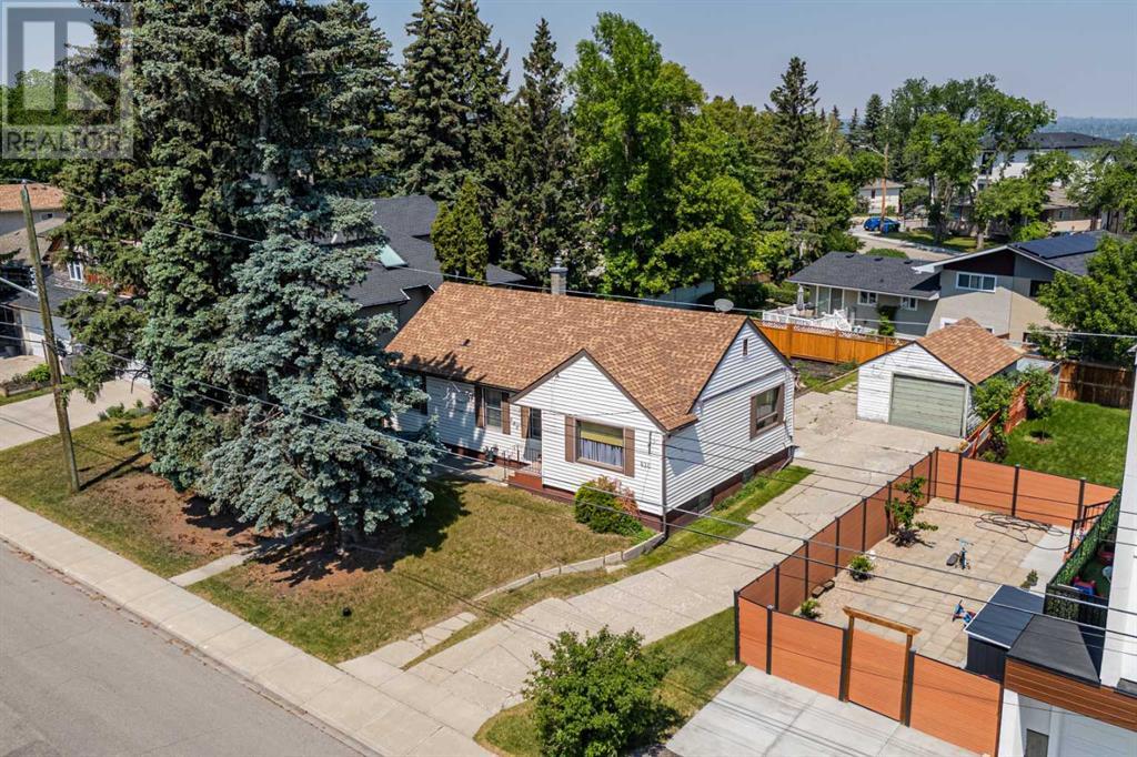 Single Family House Bungalow for Sale in   Avenue NE Winston Heights/Mountview Calgary 