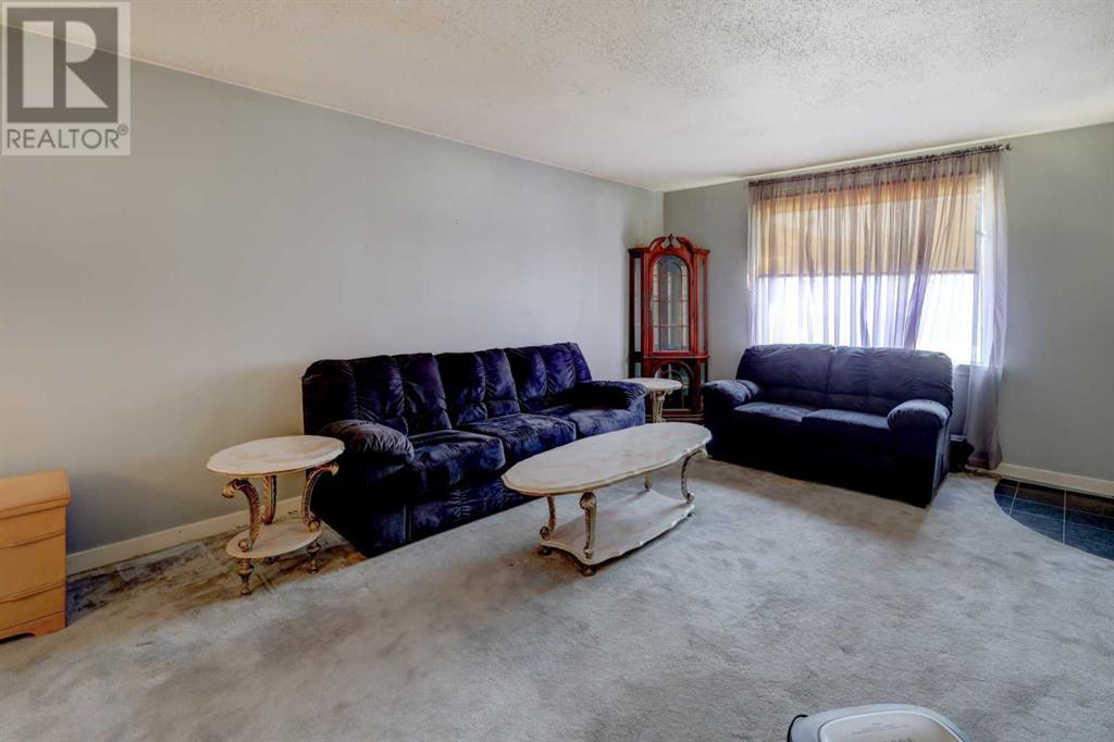 Single Family House Bungalow for Sale in   Avenue NE Winston Heights/Mountview Calgary 