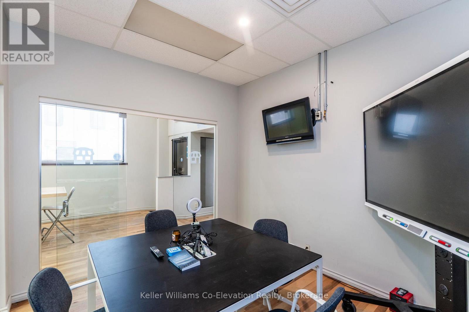 Photo 15 of 270 King Street, Midland ON