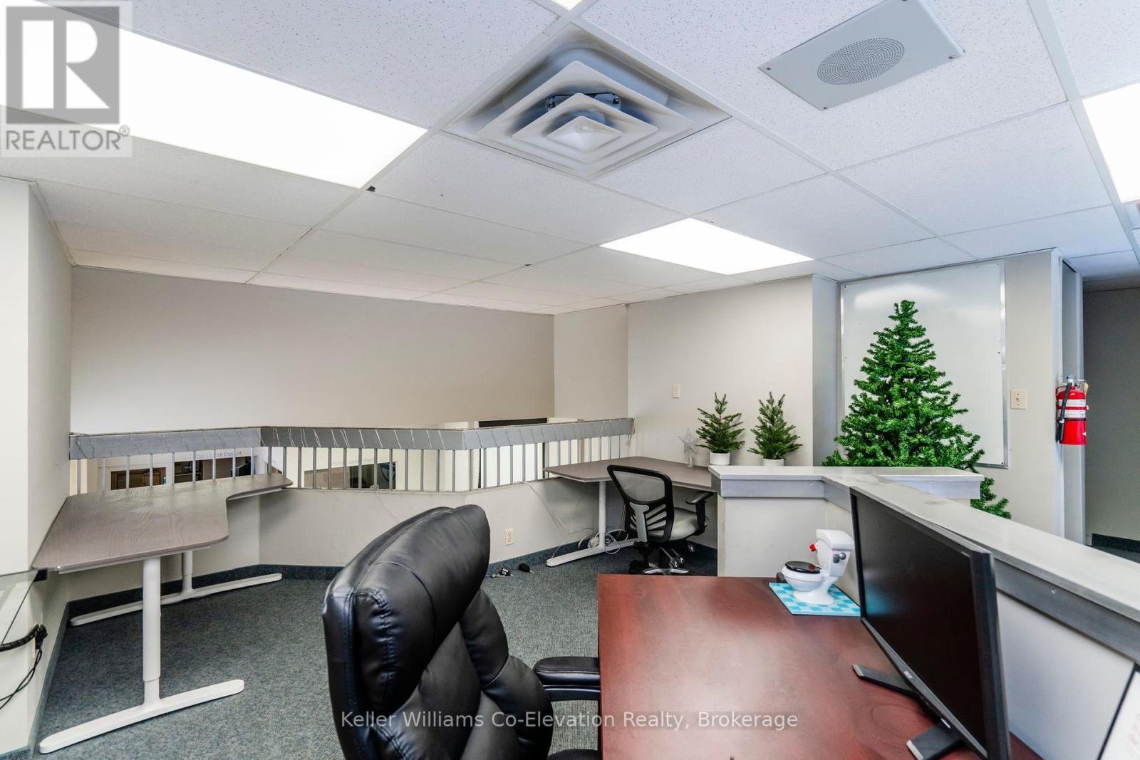 Photo 24 of 270 King Street, Midland ON
