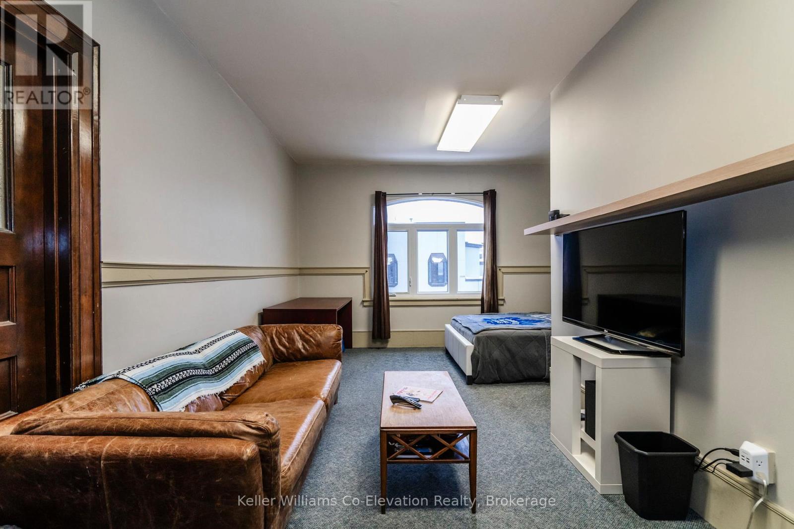 Photo 32 of 270 King Street, Midland ON