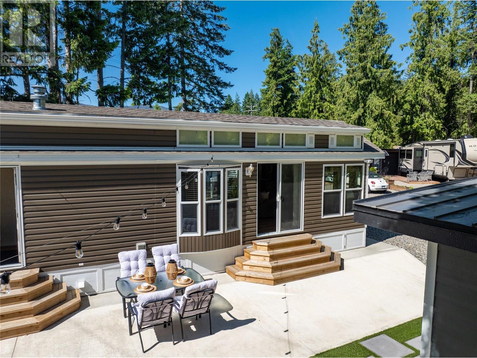 Photo 30 of 1131 Pine Grove Road Unit 38, Scotch Creek BC