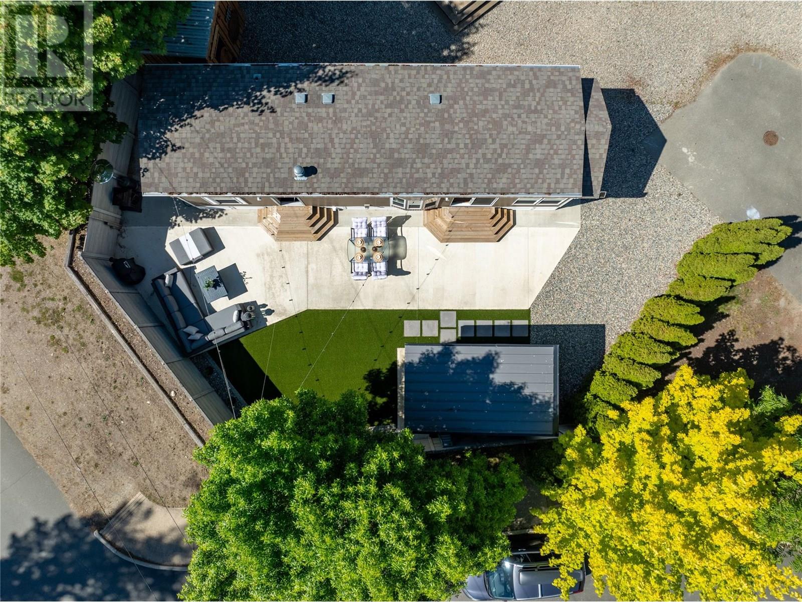 Photo 4 of 1131 Pine Grove Road Unit 38, Scotch Creek BC
