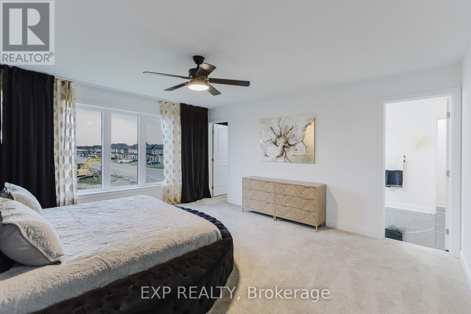 Photo 27 of 900 Duxbury Lane, Ottawa ON
