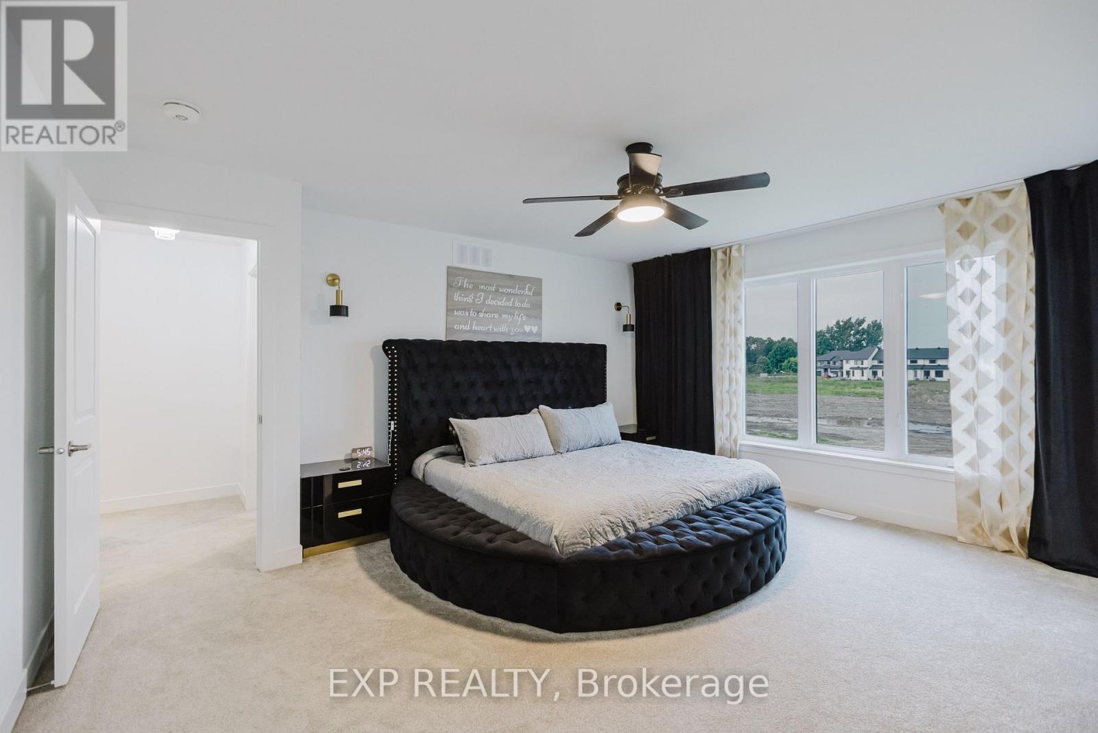 Photo 28 of 900 Duxbury Lane, Ottawa ON