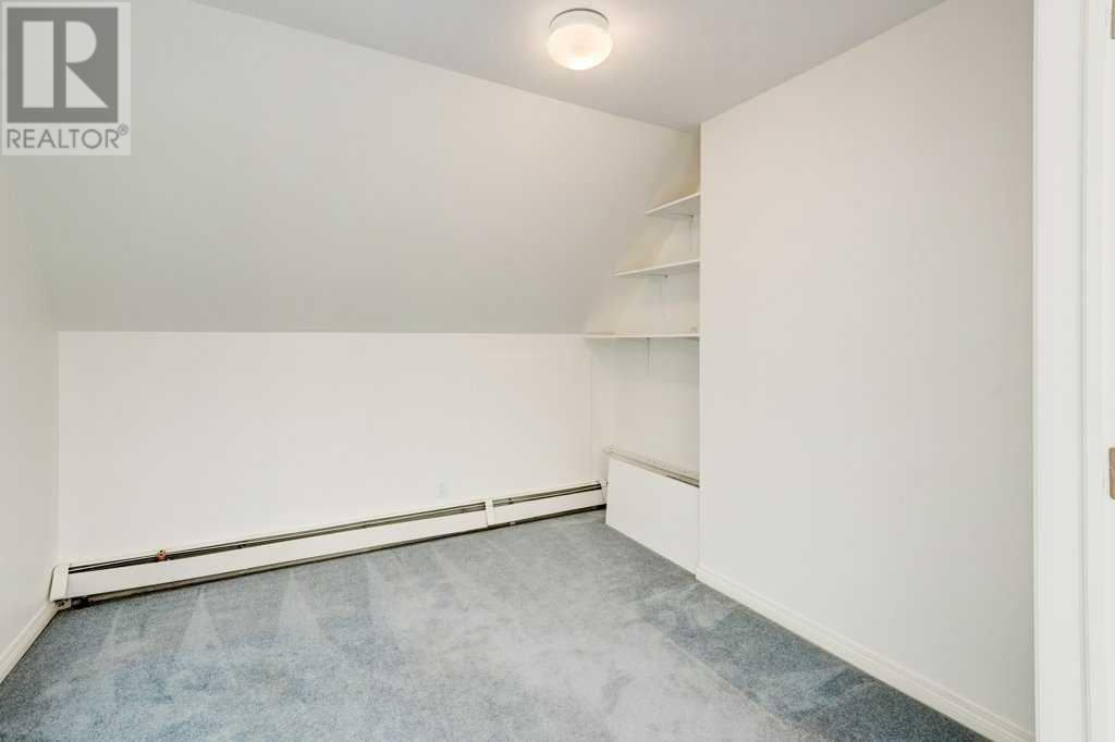 Single Family House Multi-level for Sale in    Avenue SW Windsor Park Calgary 