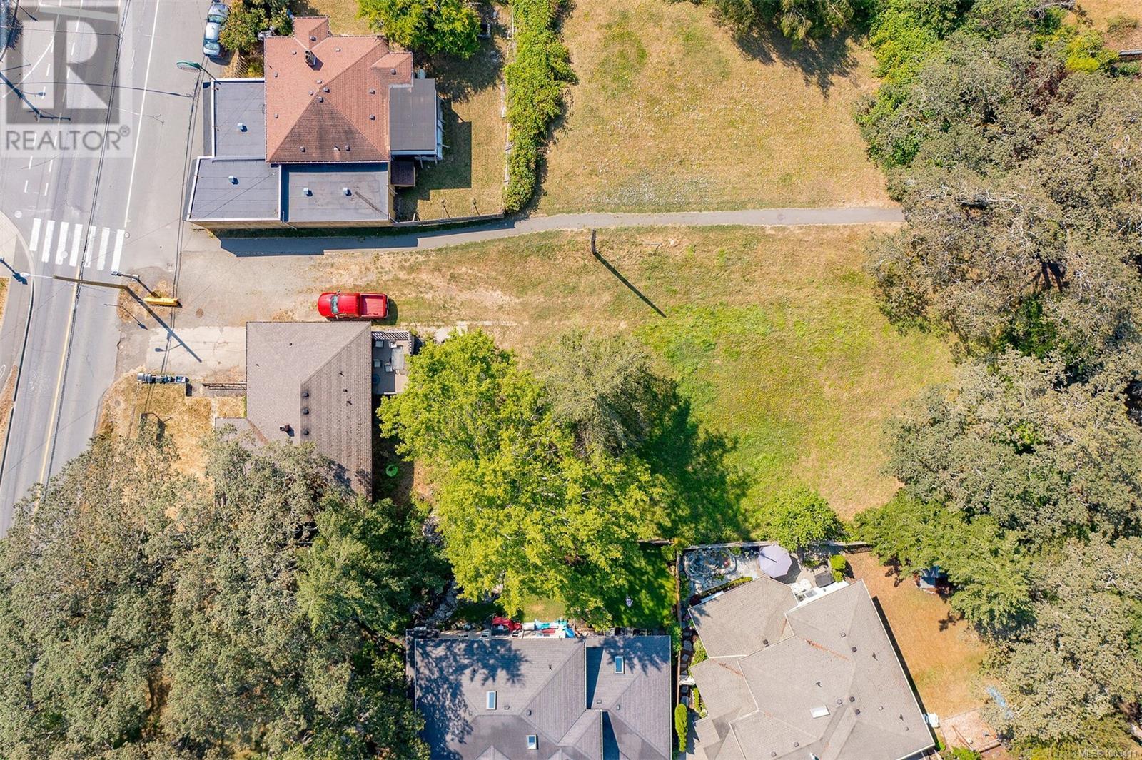 Photo 20 of 3494 Cedar Hill Rd, Saanich BC