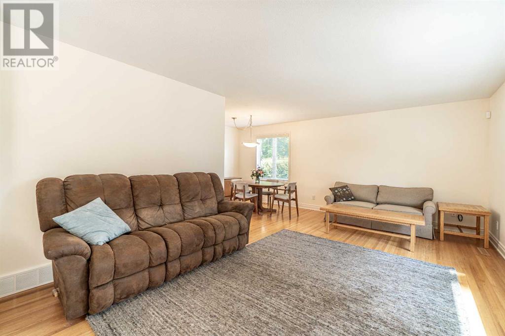 Single Family House Bungalow for Sale in  Barr Road NW Brentwood Calgary 