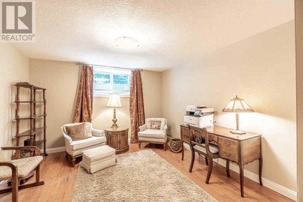 Single Family House Bungalow for Sale in  Barr Road NW Brentwood Calgary 