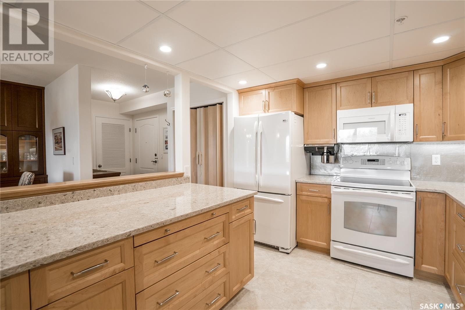 Single Family House High rise for Sale in   Acadia DRIVE Saskatoon 