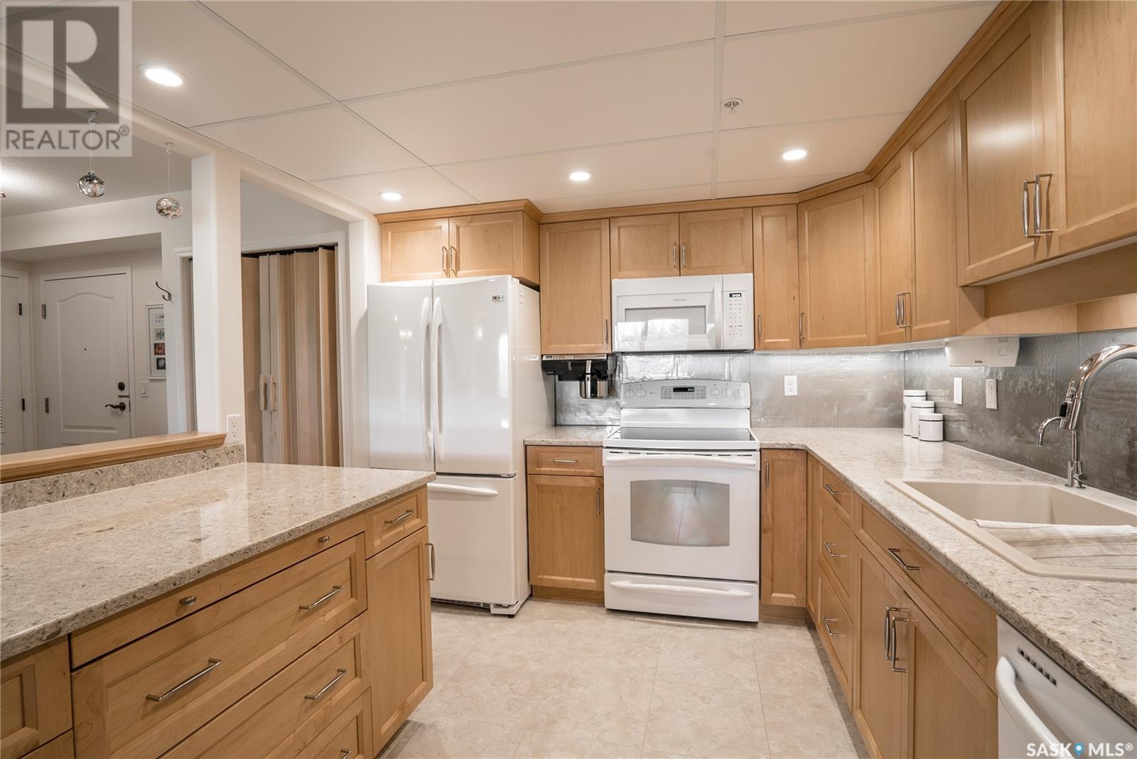 Single Family House High rise for Sale in   Acadia DRIVE Saskatoon 