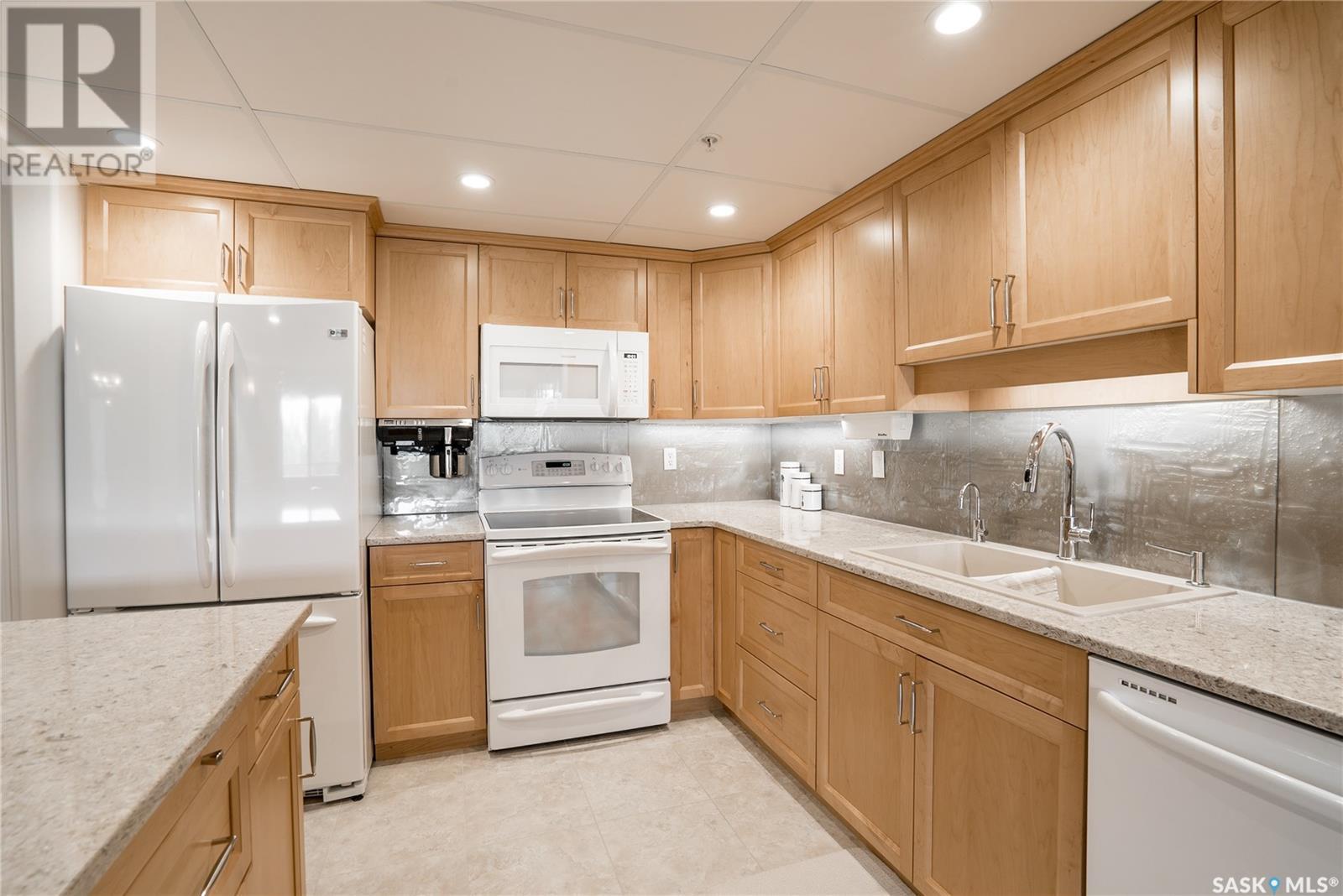 Single Family House High rise for Sale in   Acadia DRIVE Saskatoon 