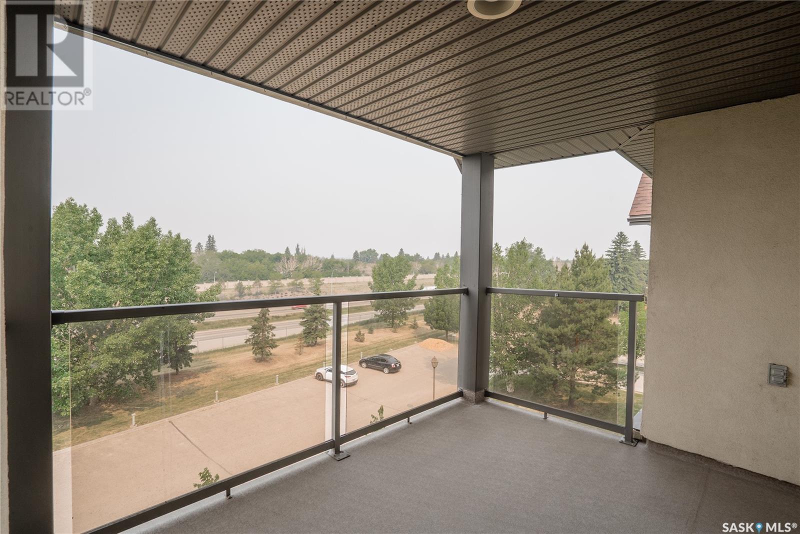 Single Family House High rise for Sale in   Acadia DRIVE Saskatoon 