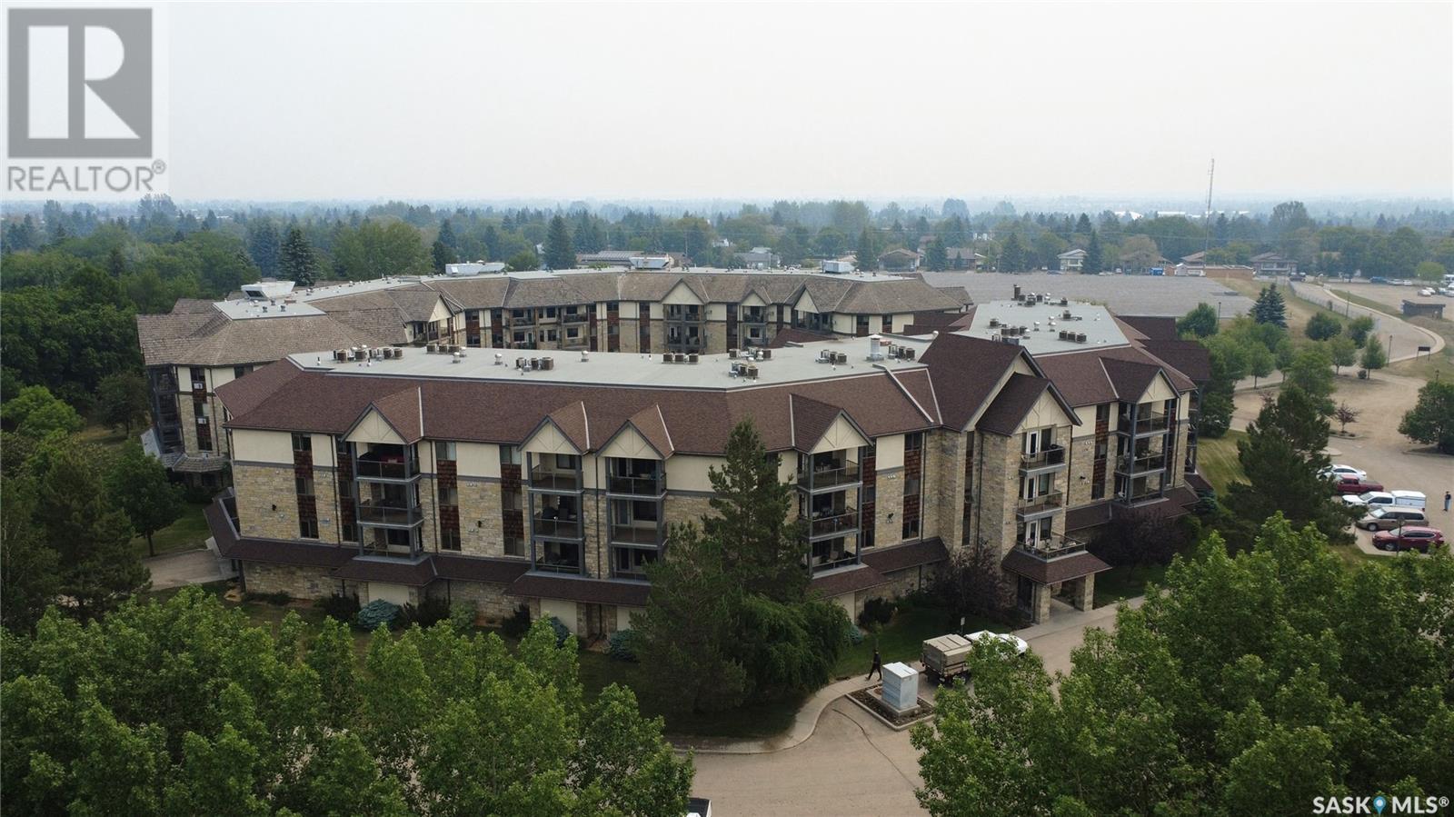 Single Family House High rise for Sale in   Acadia DRIVE Saskatoon 