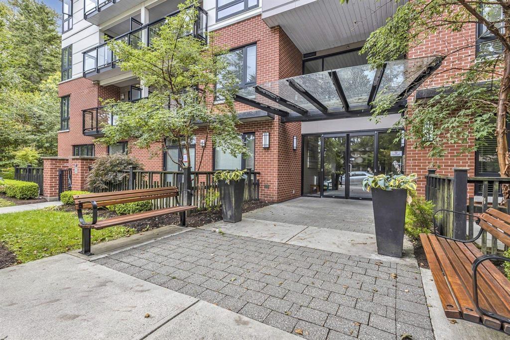 Photo 2 of 413 14358 60 Avenue, Surrey BC