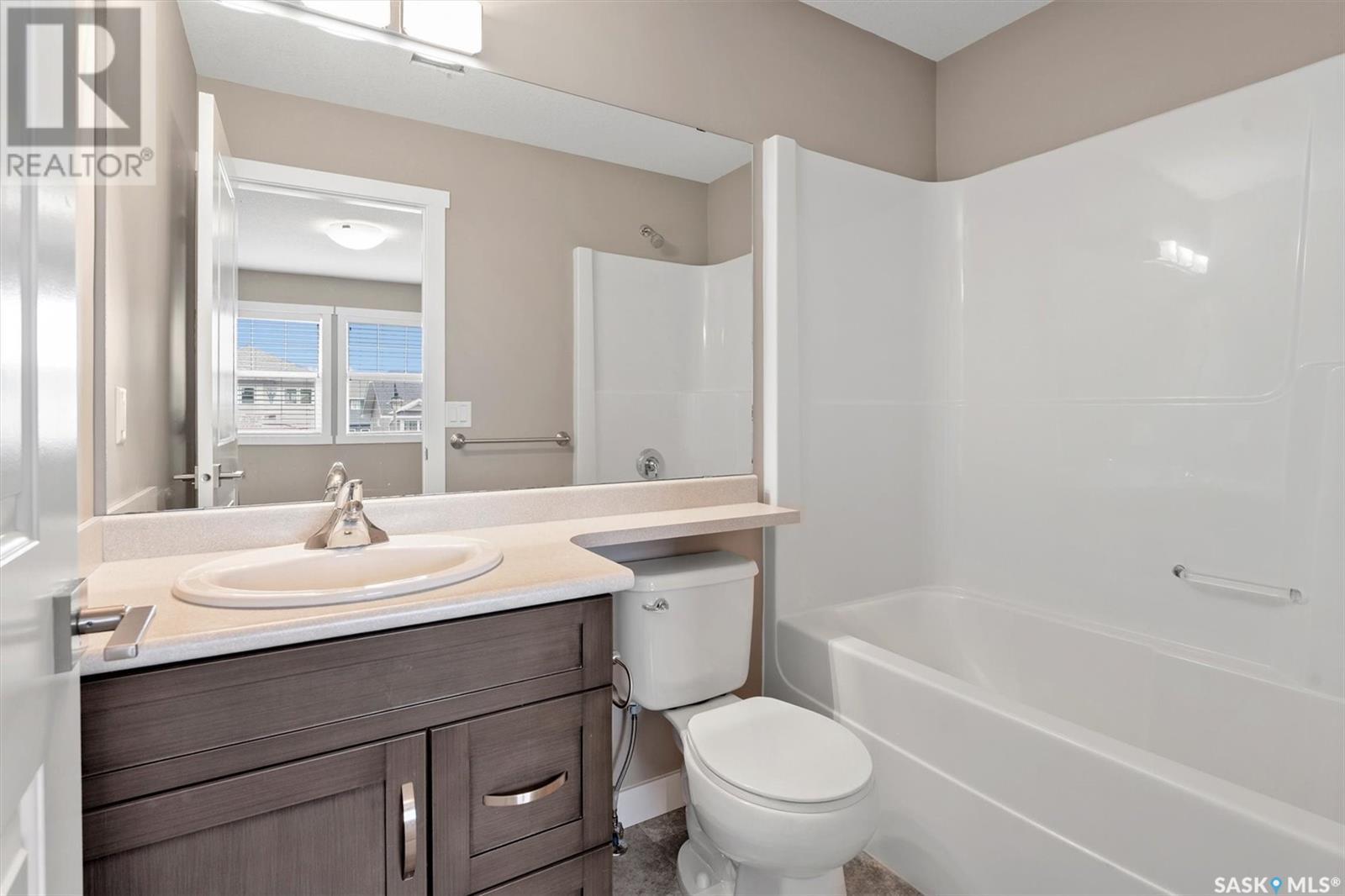 Photo 13 of 1216 Pringle Way, Saskatoon SK