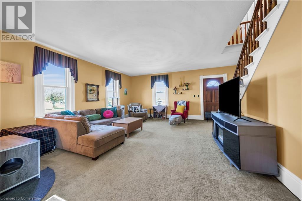 Photo 16 of 4932 Fly Road, Lincoln ON