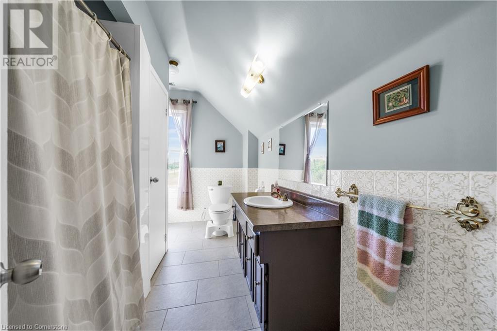 Photo 25 of 4932 Fly Road, Lincoln ON
