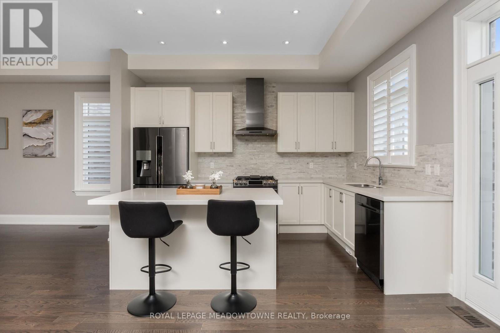 Photo 42 of 67 West Branch Drive, Halton Hills ON