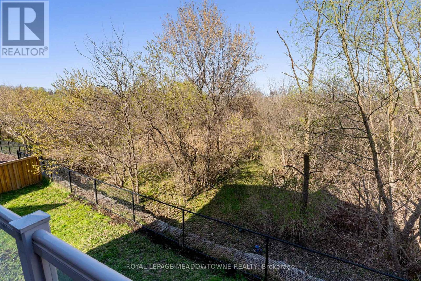 Photo 19 of 67 West Branch Drive, Halton Hills ON