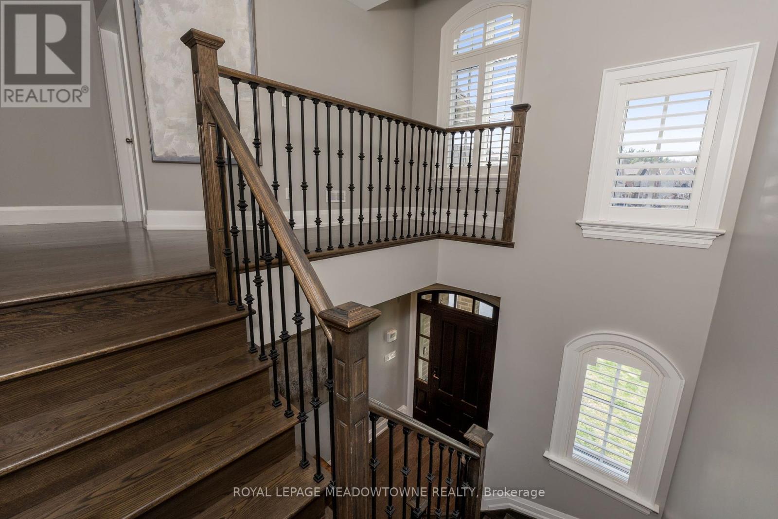 Photo 17 of 67 West Branch Drive, Halton Hills ON